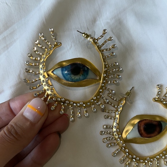 SCHIAPARELLI style evil eye earring - Picture 2 of 5